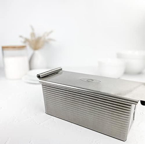 USA Pan Bakeware Pullman Loaf Pan With Cover, 9 x 4 inch, Nonstick & Quick Release Coating, Made in the USA from Aluminized Steel by USA Pan
