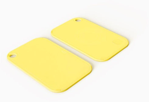 Zuutii Plastic Cutting Board, 16.5"x10.6" Large Chopping Board with Juice Grooves, Dishwasher-Safe (Yellow)