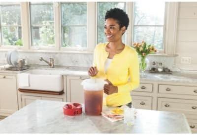 Rubbermaid Clear Pitcher, 1 Gallon, Red