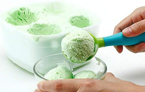 2PCS Ice Cream Scoop, Nonstick Anti-Freeze Food grade PPR + rubber Ice Cream Scooper with the Hung Hole Design