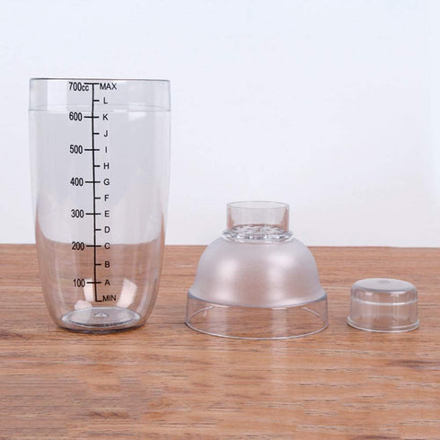 FEOOWV Plastic Cocktail Shaker, Hand Drink Mixer Boba Tea Shaker Cup with Scales, 24 oz / 700cc