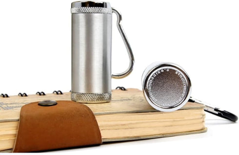 Metal Portable Ashtray, Outdoor Cigarettes Ashtray with Lid, Keychain, Cylinder Silver