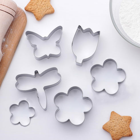 6 PACK Stainless Steel Flower Shaped Cookie Cutters, Small Biscuit Cutters for Holiday Baking, Mousse Mold