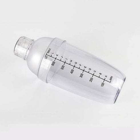 FEOOWV Plastic Cocktail Shaker, Hand Drink Mixer Boba Tea Shaker Cup with Scales, 24 oz / 700cc