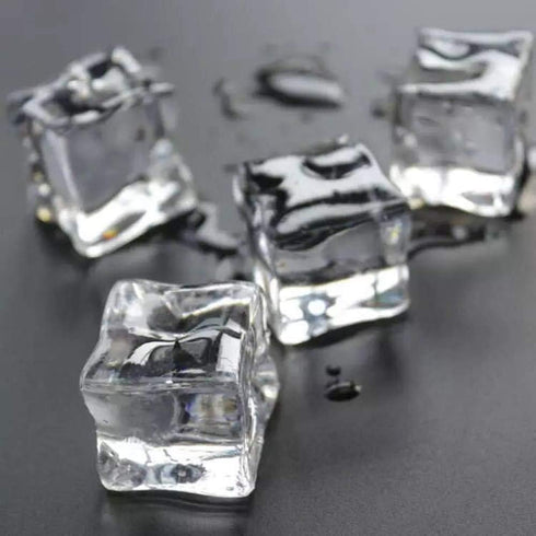 50 Pcs 20mm Clear Fake Ice Acrylic Decorative Ice Cubes for Home Decoration, Wedding Centerpieces