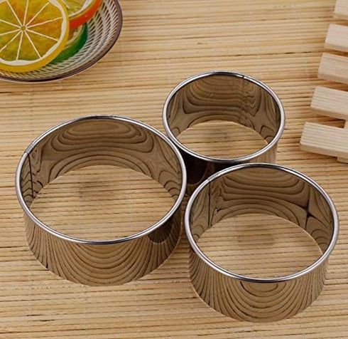 A Set of 3pcs Stainless Steel Dumpling Skin Cutters - 8cm, 7cm, 6cm Biscuit Round Maker & Pie Press Mold
