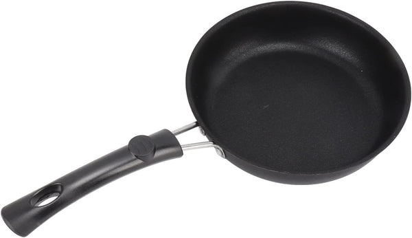 Nonstick Frying Pan Skillet, Professional Chef Egg Pan with Ergonomic Handle, Stainless Steel Omelet Pan (16CM)