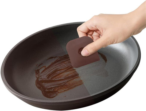 3 Pcs Pot Scraper, Brown Plastic Non Scratch Pan Scraper for Cast Iron, Practical Kitchen Tool for Cleaning
