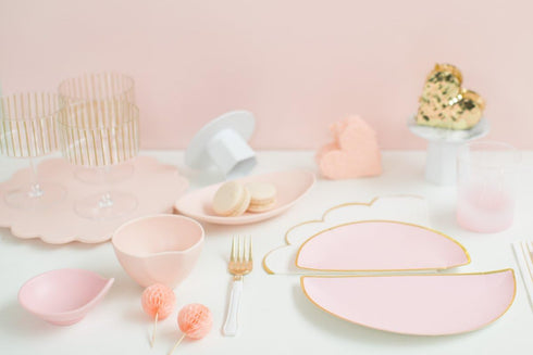 Sugar & Cloth 9 Inch Semi Circle Paper Plate, Pink with Gold Edge, 16 Count