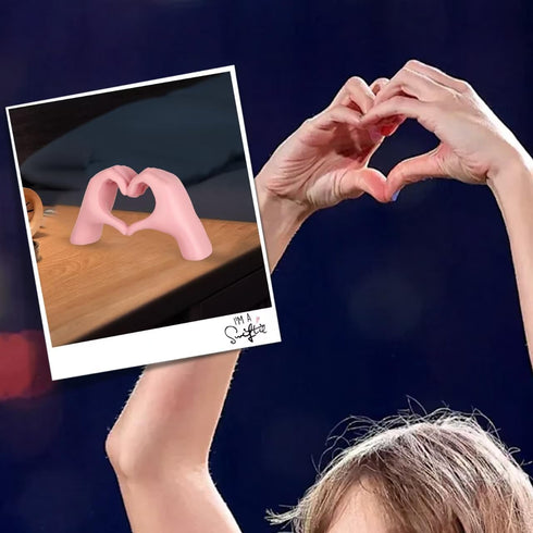 Small Pink Decor,Resin Heart Hands Sculpture for Living Room Bedroom Bookshelf Shelves Office Desk Decor,Love Finger