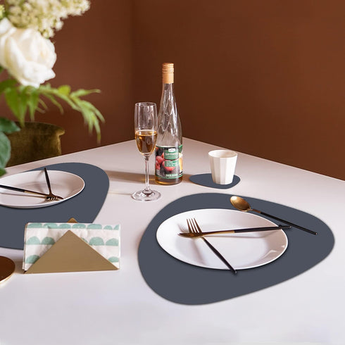 Set, 2 Placemats+2 Faux Leather Placemats and Coasters Round Leather for Dinner Table Mats Heat Resistant Non-Slip