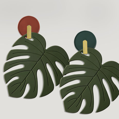 Silicone Trivet Mat Set of 2, Monstera Pot Holders for Hot Pots, Non-Slip Coasters for Kitchen Countertops