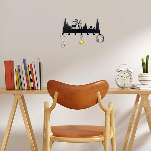 Metal Wall Mounted Key Rack Organizer with 7 Hooks, Decorative Key Holder for Front Door, Hallway, Kitchen, Office