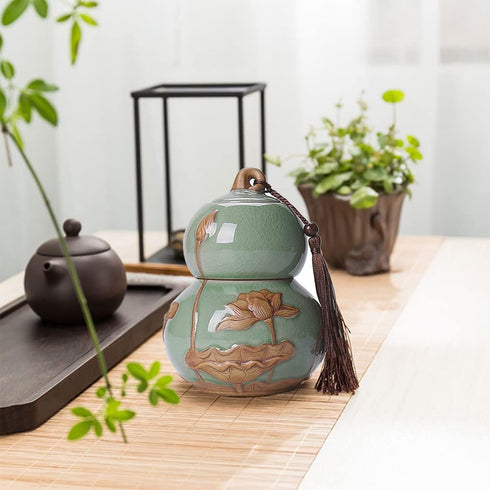 ARTLINE Airtight Lid Ceramic Tea Containers Tea Canister, Food Storage Jar Porcelain Tea Caddy Gourd Shape Design