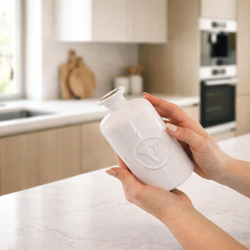 Mlle Label Set 2 500 ml Oil and Vinegar Dispenser White Ceramic Bottles with Matte Black Flip-Top Spout Olive Oil