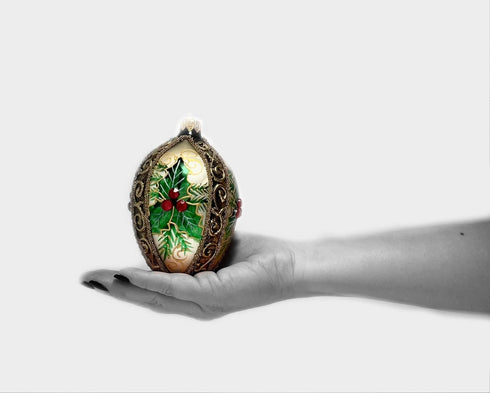 5-Inch Faberg Egg Blown Glass Christmas Tree Ornament Mistletoe Leaf Gold