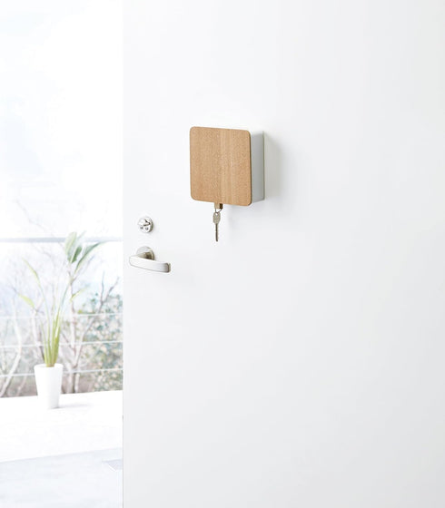 Yamazaki Home Square Magnetic Keychain Organizer | Steel + Wood | Key Storage, One Size, Ash