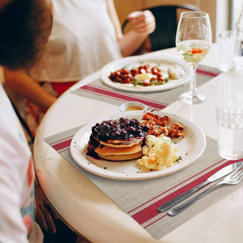 GIVERARE Placemats Set of 4, Stripe Red Heat-Resistant Woven Vinyl, Non-Slip Washable PVC Table Mat for Dining