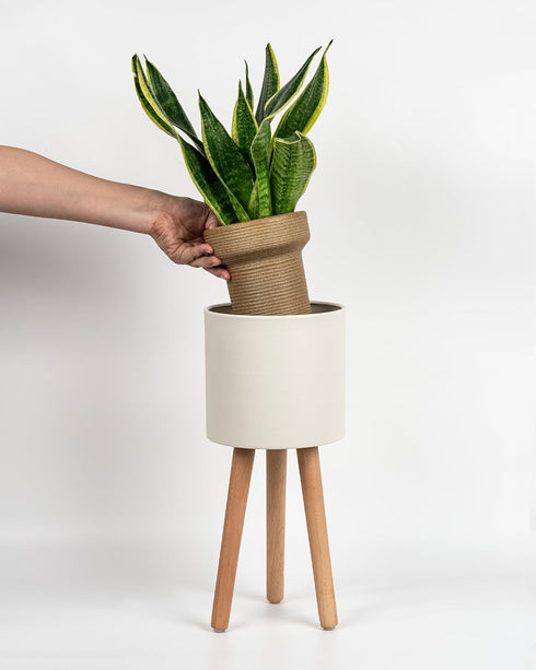 Bamworld Single Plant Holder for Indoor Plants Metal Planter Stand Wooden Leg
