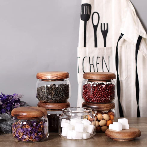 Set 6-8.5oz SAIOOL Kitchen Canisters of Glass Spice Jars With Acacia Airtight Lid and Labels Round Spice Bottles