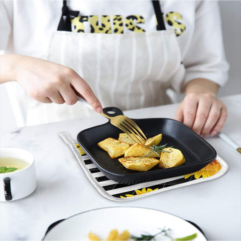 Set of Oven Mitt and Pot Holder, Sunflowers Oven Gloves, Heat Resistance Non-Slip for Kitchen BBQ Cooking