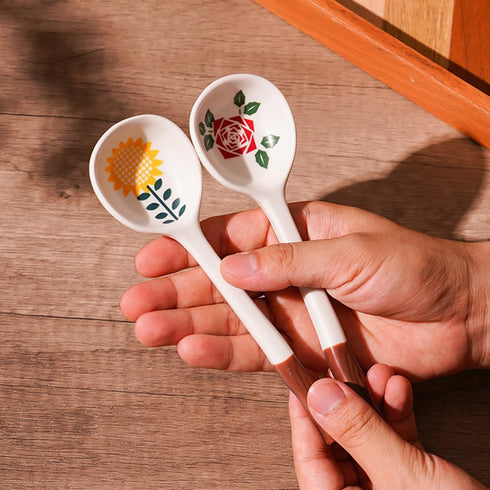 Set of 4 Ceramic Soup Spoons, Asian Tablespoon for Ramen, Pho, Wonton, Dumplings, Miso - Chinese and Japanese