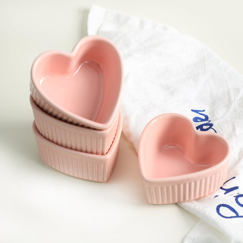 Sizikato Heart-Shaped Porcelain Souffle Dishes, Ramekins - 3.5 Inches, Set of 4 for Souffle, Creme Brulee