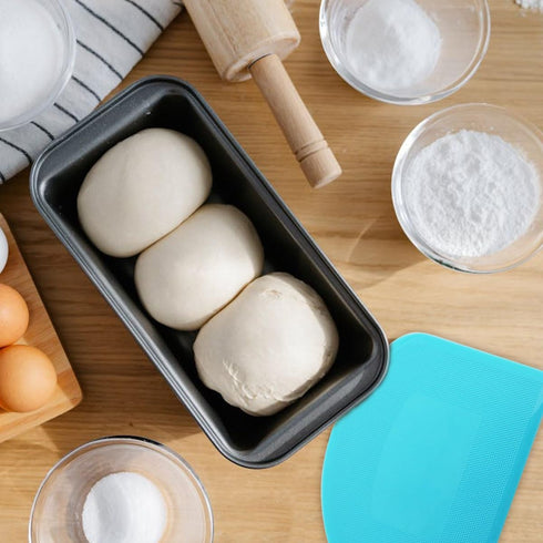 Zucosue 5 Pack Dough Scraper, Plastic Bench Scraper for Baking, Plastic Flexible Scrapers, Cake Baking Bench Scrapers