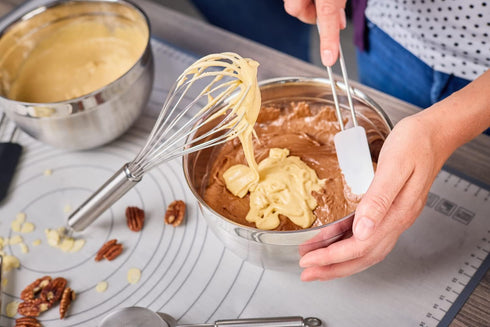 Roesle USA Kitchen Collection, Stainless Steel Balloon Egg Whisk, 10.6", Stainless