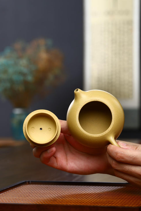 Clay Teapot 6.8oz/200ml, Handmade Chinese Yixing Zisha Purple Sand Small Xishi Tea Pot for Kungfu Tea