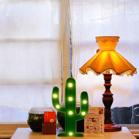 YiaMia LED Night Light - Cactus Table Lamp for Kids' Room, Green Gift for Bedroom Party Home Decorations