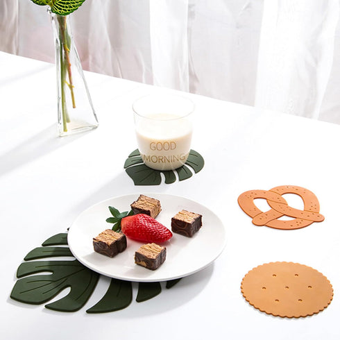 Silicone Trivet Mat Set of 2, Monstera Pot Holders for Hot Pots, Non-Slip Coasters for Kitchen Countertops