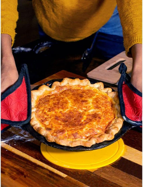 Lodge Cast Iron Pie Pan, 9 Inch for Baking