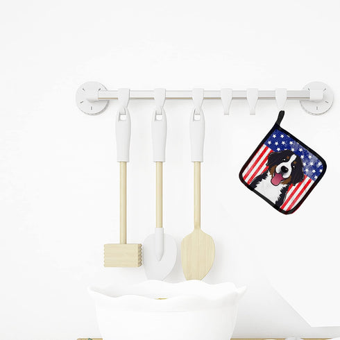 Caroline's Treasures American Flag and Bernese Mountain Dog Pot Holders, Heat Resistant Kitchen Set, 7 1/2 x 7 1/2