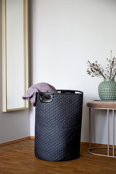 Wenko 20 Gal. Grey Laundry Bin, Round Hamper with Handles, Collecting Laundry Basket, Honeycomb Motif