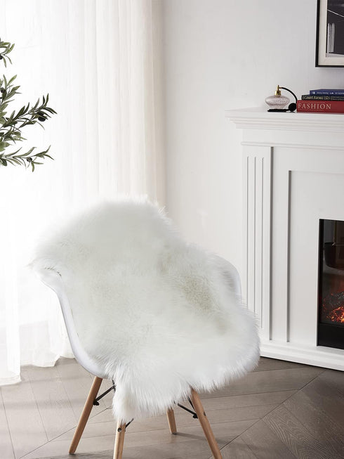 2x3 SERISSA Faux Sheepskin Fur Area Rug White Fur Chair Cover Seat Pad Small Fuzzy Rug for Bedroom Floor Sofa Living