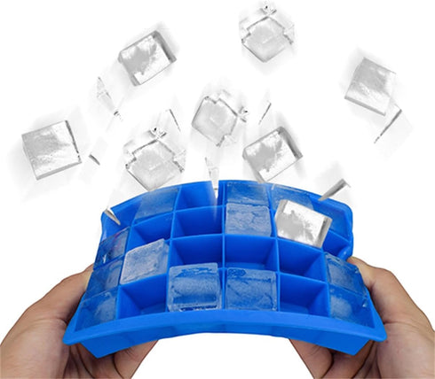 AYI&AYEE Silicone Ice Cube Trays, 2 Pack with Lids, 15 Cavities 1 2/5 inch Square Molds, BPA Free