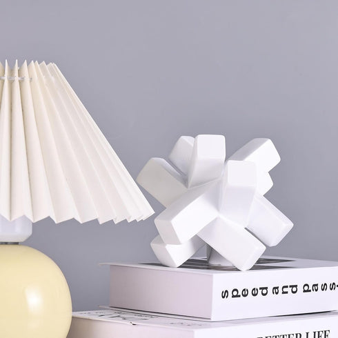 XMGZQ White Knot Statue for Coffee Table Decor,Modern Minimalist Geometric Knot Sculpture and Figurines,Abstract Art