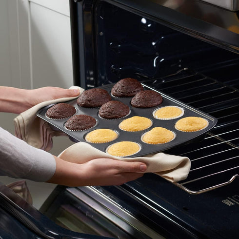Comfy Package, 500 Pcs Standard Size White Cupcake Liners, Food Grade & Grease-Proof Baking Cups