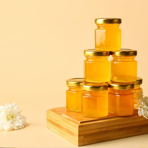 60 Pack Lids,1.5 oz CRTWDMAN Mini Honey Jars/Pot Metal Glass,Wooden Dippers,Bee Charms,Jutes,Stickers,Small,Tiny, Baby