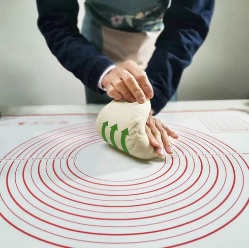 Silicone Pastry Mat, Non-Stick Baking Mat with Measurement, Fondant Mat, Three Sizes, Red