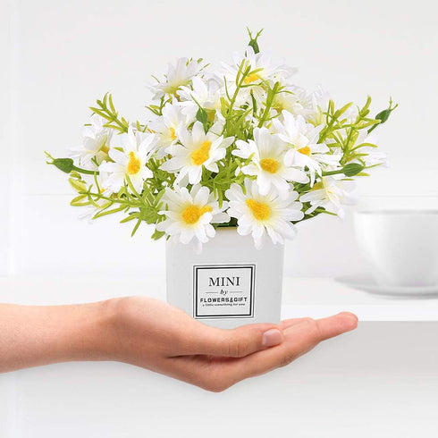 AIFUSI Artificial Flowers, Mini Silky White Daisy Decor in Vase for Home Indoor Centerpiece