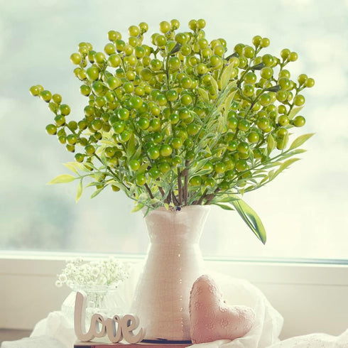 6 HUIANER Artificial Berries, Pcs Simulation Flowers Lifelike Greenberry with Stems Fake Fruit Greenberries