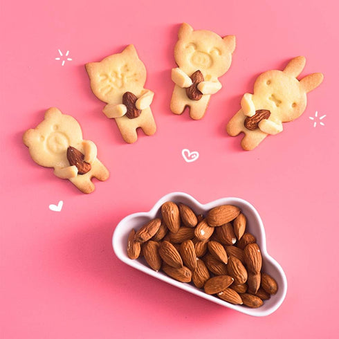Cute Animal Cookie Cutters, 8-Piece Set Bear, Cat, Bunny, Piglet Cookie Cutter and Face Stamps