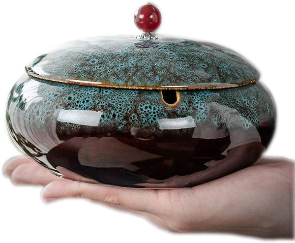 5.7" Ceramic Ashtray with Lids, Windproof Cigarette Ash Holder for Indoor or Outdoor Use