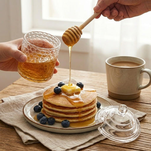 TPSUIPA 9 oz 2 Clear Crystal Glass Honey Pot with Dipper Sticks - No Drip Honey Dispenser Jar with Lid, Syrup Honey