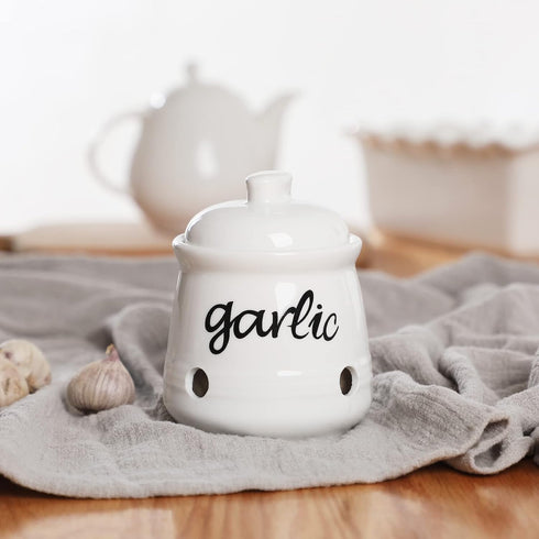 Ceramic Mini Garlic Keeper with Lid, Farmhouse Kitchen Decor Garlic Saver Container for Countertop