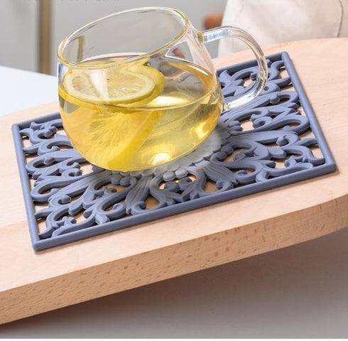 Silicone Trivets for Hot Dishes, Non-Slip Heat Resistant Square Hot Pads for Kitchen Countertop, Set of 3 Yellow