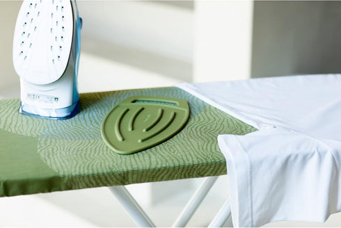 Brabantia Silicone Heat-Resistant Steam Iron Parking Pad (Calm Green) - Protective Rest Holder for Hot Iron, Ironing