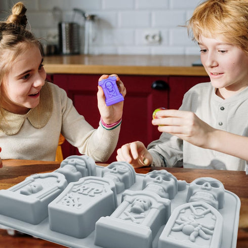 Halloween Chocolate Mold Silicone, 2pcs Skull and Tombstone Cavity Candy Gummy Mold for Baking Desserts